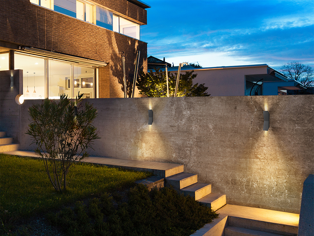 KEOPS  APLIQUE EXTERIOR GRIS IP65